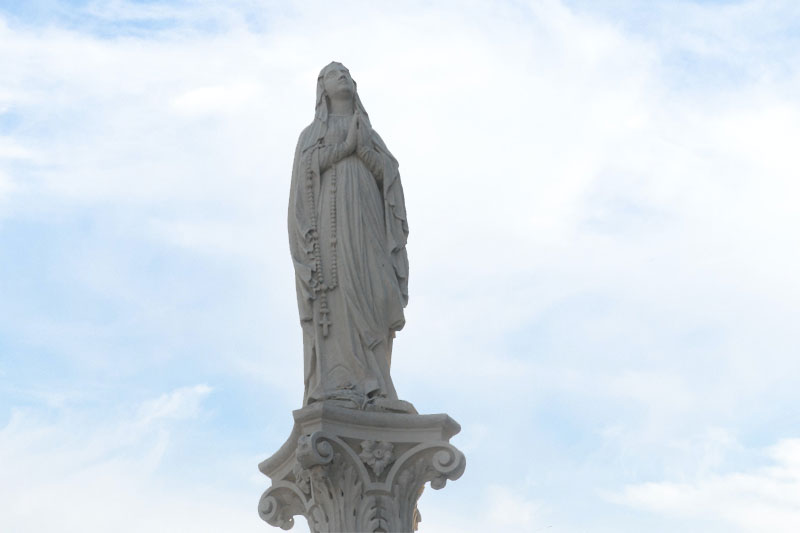 Mária-szobor
